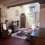 Chez Maupassant Pensión *
