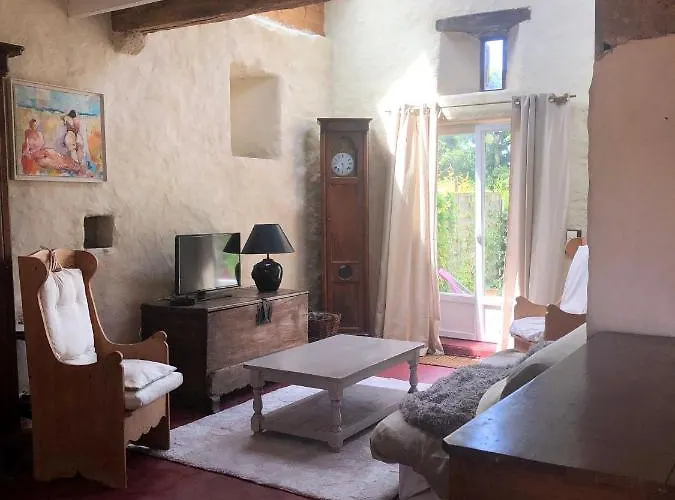 Chez Maupassant Guest house *