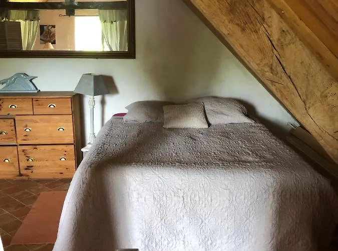 Chez Maupassant Guest house *